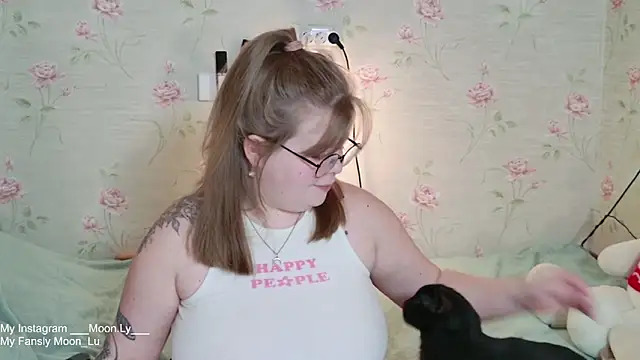 sinnamon  online show from December 2025 12:18:02 PM