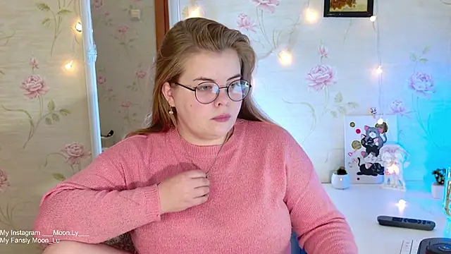 sinnamon  online show from November 2025 04:11:02 PM