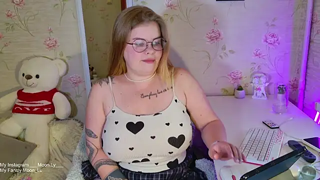sinnamon  online show from October 2025 04:52:01 PM