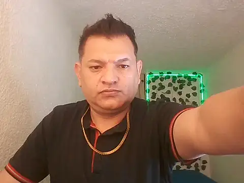 SexDiffrent online show from June 2026 06:13:01 PM