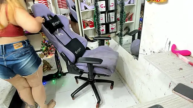 allsson queen online show from November 2025 02:26:01 AM