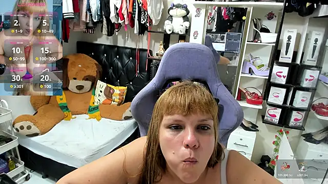 Snapshot of allsson_queen chatting on January 2026 10:26:01 PM allsson queen online show from January 2026 10:26:01 PM