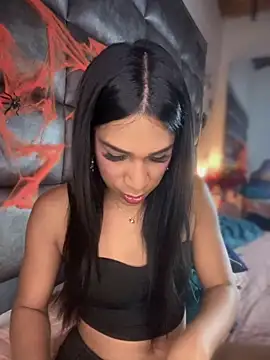 Ashly Miller online show from October 2025 07:55:02 PM