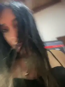 Ashly Miller online show from November 2025 08:02:01 PM