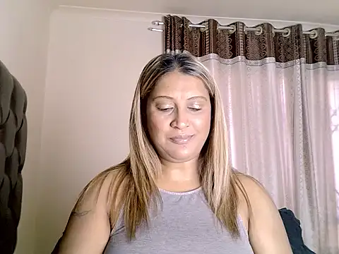 eroticbeauty37 online show from May 2026 12:36:02 PM