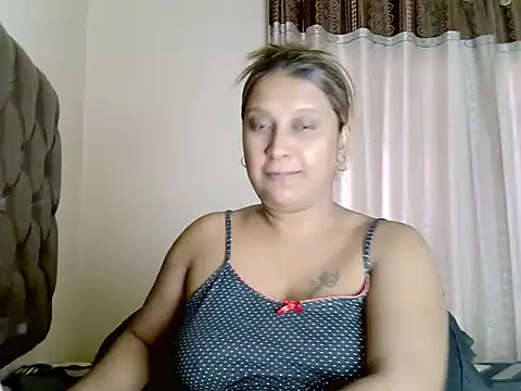 Snapshot of eroticbeauty37 chatting on July 2026 09:39:02 AM eroticbeauty37 online show from July 2026 09:39:02 AM