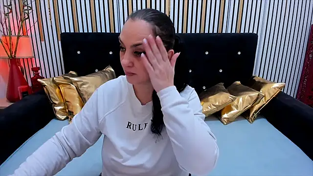 kattsuunnyy online show from February 2026 05:17:02 AM