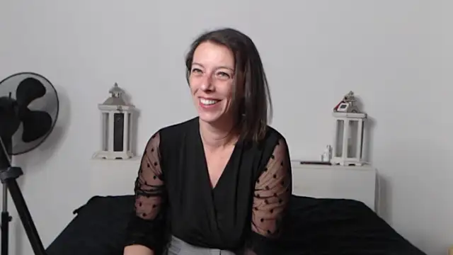 Oriane Jackson online show from April 2026 03:25:02 PM