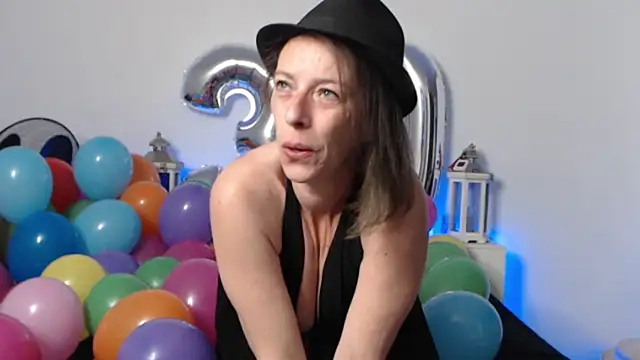 Oriane Jackson online show from May 2026 06:57:02 PM
