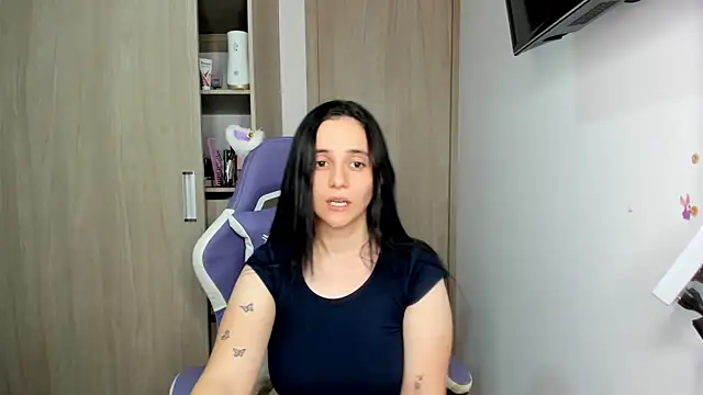 Snapshot of lucia_s1 chatting on July 2026 12:24:01 AM lucia s1 online show from July 2026 12:24:01 AM