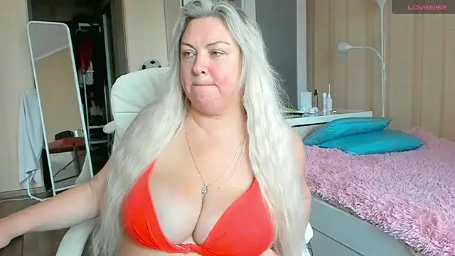 Snapshot of PamHardFuck chatting on October 2025 12:51:02 PM PamHardFuck online show from October 2025 12:51:02 PM