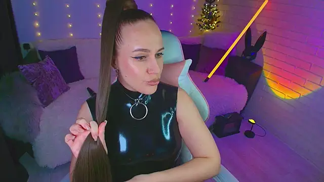 pepper cat  online show from April 2026 12:28:01 AM