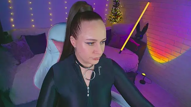 pepper cat  online show from March 2026 09:24:02 PM