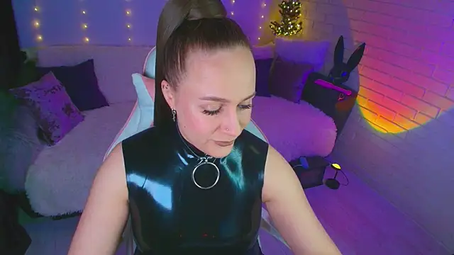 pepper cat  online show from April 2026 01:30:01 AM