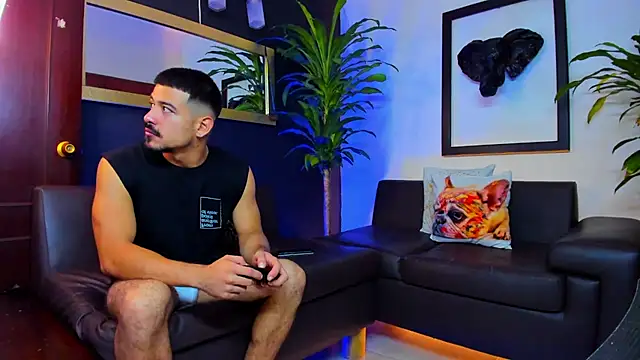 Snapshot of Markboyl chatting on January 2025 12:52:02 PM Markboyl online show from January 2025 12:52:02 PM