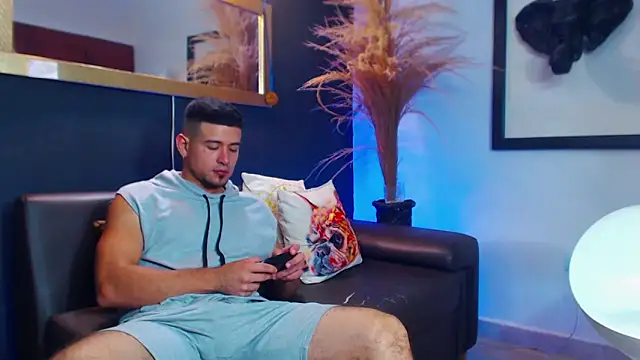 Snapshot of Markboyl chatting on September 2025 12:59:02 PM Markboyl online show from September 2025 12:59:02 PM