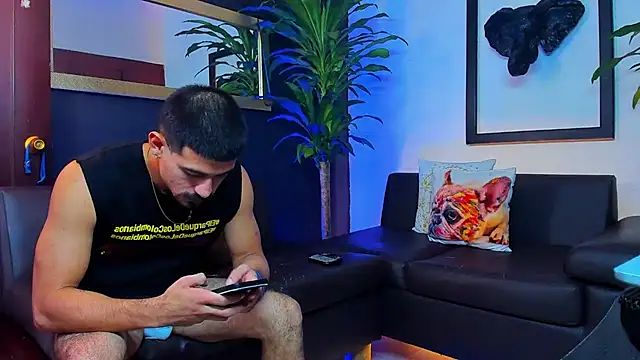 Snapshot of Markboyl chatting on February 2025 01:19:01 PM Markboyl online show from February 2025 01:19:01 PM