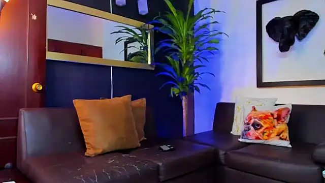 Snapshot of Markboyl chatting on January 2025 01:20:01 PM Markboyl online show from January 2025 01:20:01 PM