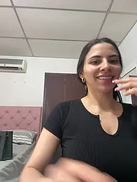 Snapshot of victoria_027 chatting on April 2026 03:30:01 PM victoria 027 online show from April 2026 03:30:01 PM