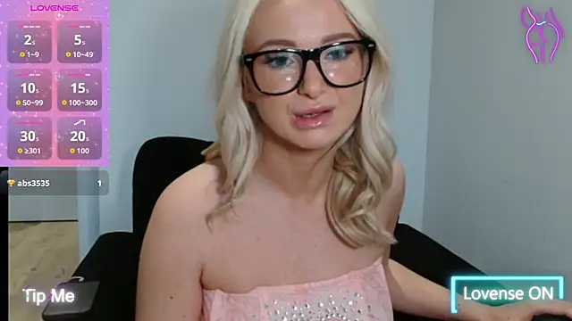 chelseablonde online show from November 2025 04:00:01 PM