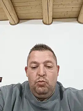 Snapshot of Borisache chatting on October 2025 04:39:02 PM Borisache online show from October 2025 04:39:02 PM