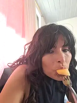 Snapshot of Alexandrasaenz chatting on October 2025 04:29:01 PM Alexandrasaenz online show from October 2025 04:29:01 PM