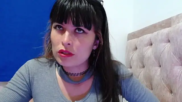 Alexandrasaenz online show from April 2026 10:27:01 PM