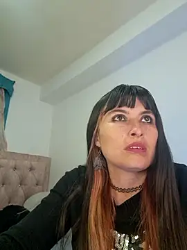 Alexandrasaenz online show from March 2026 11:05:01 PM