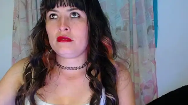 Alexandrasaenz online show from April 2026 09:30:01 PM