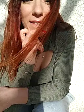 clara-francaise online show from February 2026 03:12:02 PM