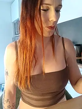 clara-francaise online show from April 2026 04:03:01 PM