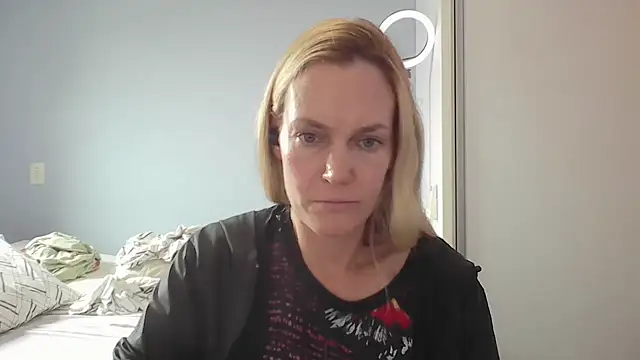 Annylove1 online show from March 2026 04:54:02 PM