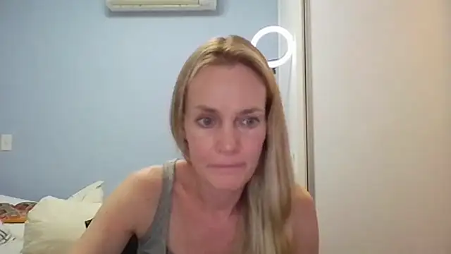 Annylove1 online show from February 2026 05:02:01 PM