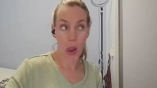 Annylove1 online show from March 2026 12:07:02 AM