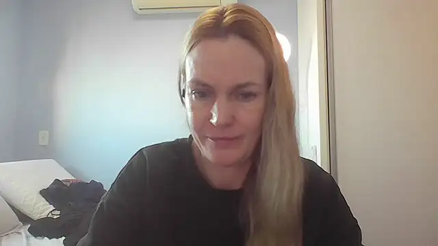 Snapshot of Annylove1 chatting on June 2026 10:49:02 AM Annylove1 online show from June 2026 10:49:02 AM