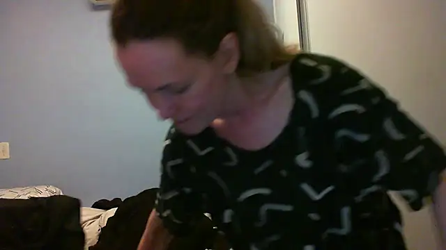 Annylove1 online show from November 2025 12:27:02 AM