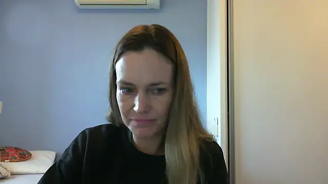 Annylove1 online show from September 2025 11:06:02 AM