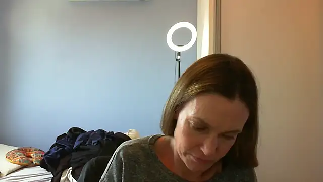 Annylove1 online show from November 2025 02:54:01 PM