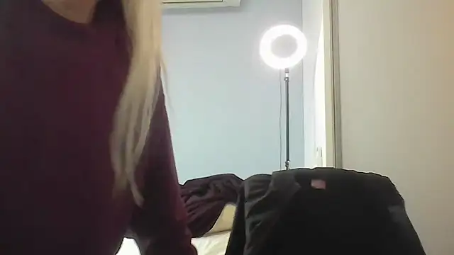Snapshot of Annylove1 chatting on June 2026 12:27:01 PM Annylove1 online show from June 2026 12:27:01 PM