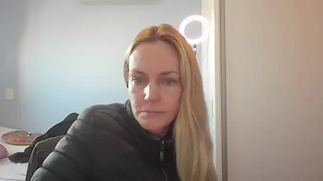 Snapshot of Annylove1 chatting on May 2026 12:12:02 PM Annylove1 online show from May 2026 12:12:02 PM