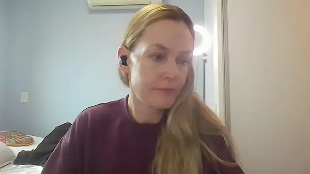 Snapshot of Annylove1 chatting on July 2026 10:48:01 AM Annylove1 online show from July 2026 10:48:01 AM