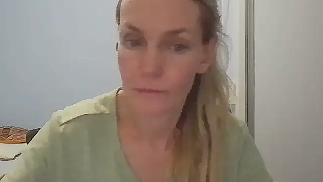 Annylove1 online show from March 2026 12:13:01 AM