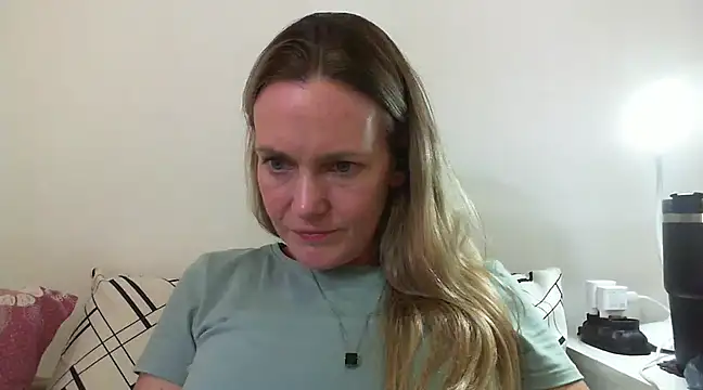 Annylove1 online show from March 2025 02:45:02 PM