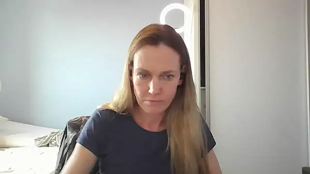 Annylove1 online show from November 2025 03:34:01 PM