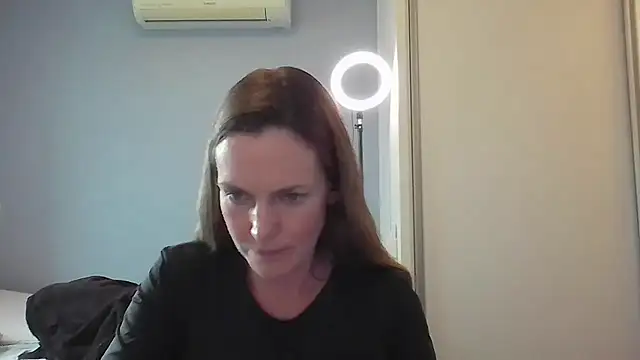 Annylove1 online show from November 2025 03:49:01 PM