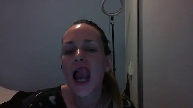 Annylove1 online show from November 2025 12:03:02 AM