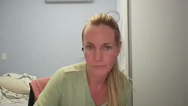 Annylove1 online show from March 2026 12:11:02 AM