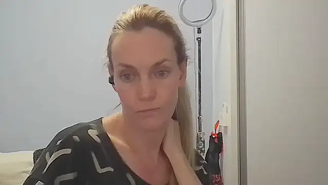 Annylove1 online show from March 2026 12:12:02 AM