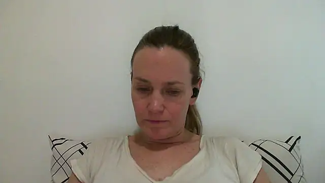 Annylove1 online show from March 2025 09:46:02 PM