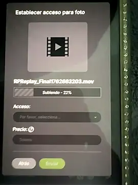 Snapshot of Hannahoff chatting on November 2025 04:49:02 AM Hannahoff online show from November 2025 04:49:02 AM